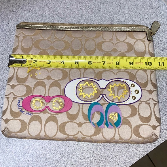 Coach Poppy Appliqué Khaki Tablet/iPad Sleeve EUC - Picture 13 of 16